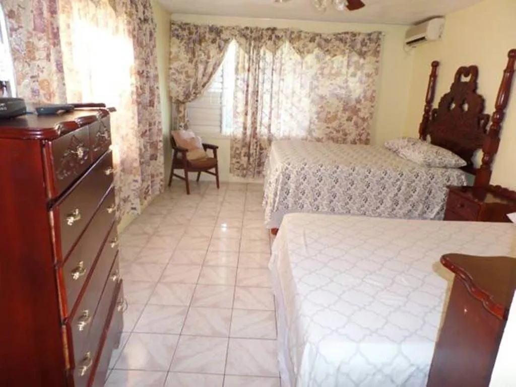 Villa Donna Inn Bed & Breakfast